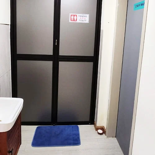 Clean and hygienic guest toilet environment facilities